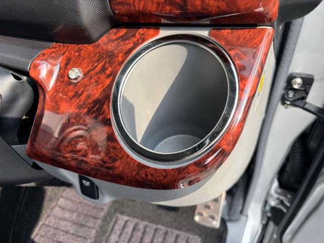 デュトロ 　ハイグレード　積載車　ユニックＮＥＯαＰＬＵＳ　シートヒーター　メモリーナビ　フルセグＴＶ　ＤＶＤ　ＣＤ　オーディオ　バックカメラ　ＬＥＤヘッド　アイドリングストップ　キーレスエントリー　スマートキー（39枚目）