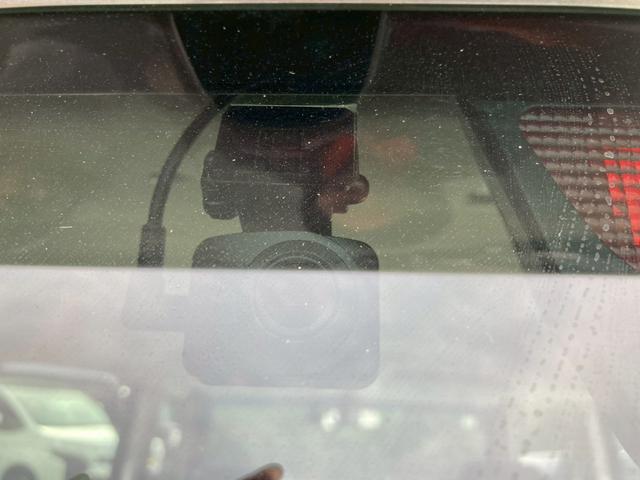 Ｎ－ＢＯＸカスタム Ｇ　４ＷＤ　ドライブレコーダー　ＥＴＣ　バックカメラ　両側電動スライドドア　ナビ　ＨＩＤ　スマートキー　アイドリングストップ　電動格納ミラー　ＣＶＴ　盗難防止システム　ＡＢＳ　ＥＳＣ　チップアップシート（22枚目）