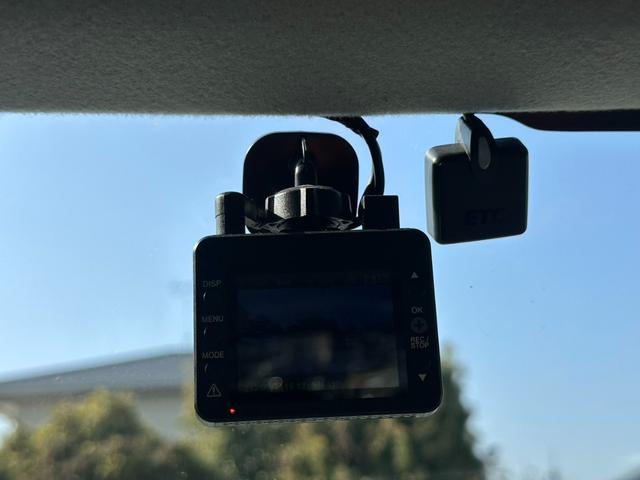 ハスラー Ｆリミテッド　ドライブレコーダー　ＥＴＣ　バックカメラ　ＴＶ　レーンアシスト　衝突被害軽減システム　ＨＩＤ　スマートキー　アイドリングストップ　電動格納ミラー　シートヒーター　ベンチシート　ＣＶＴ　盗難防止システム（7枚目）