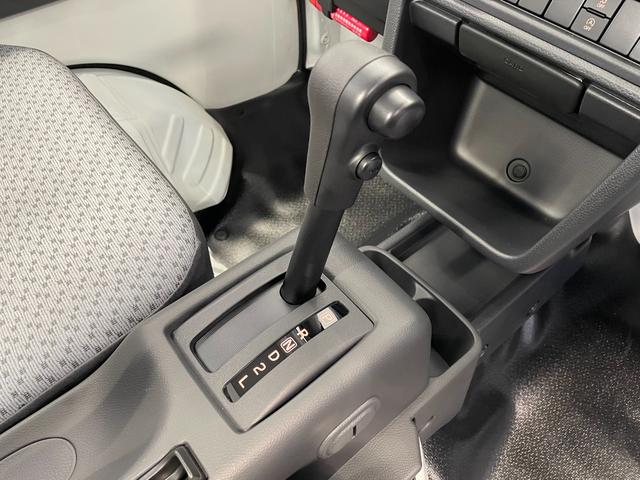 キャリイトラック ＫＣエアコン・パワステ　軽トラック　ＡＭ／ＦＭ　ＡＴ　衝突被害軽減システム　クリアランスソナー　レーンアシスト　キーレスエントリー　アイドリングストップ　ＥＳＣ　エアコン　パワーステアリング　パワーウィンドウ（8枚目）