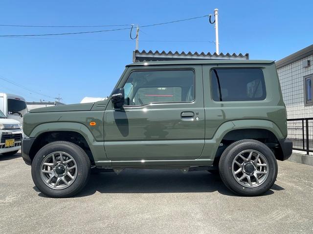 ジムニー ＸＣ　届け出済み未使用車　シートヒーター　スマートキー　プッシュスタート　ＬＥＤヘッドランプ　アイドリングストップ　衝突被害軽減システム　衝突安全ボディ　盗難防止システム（7枚目）