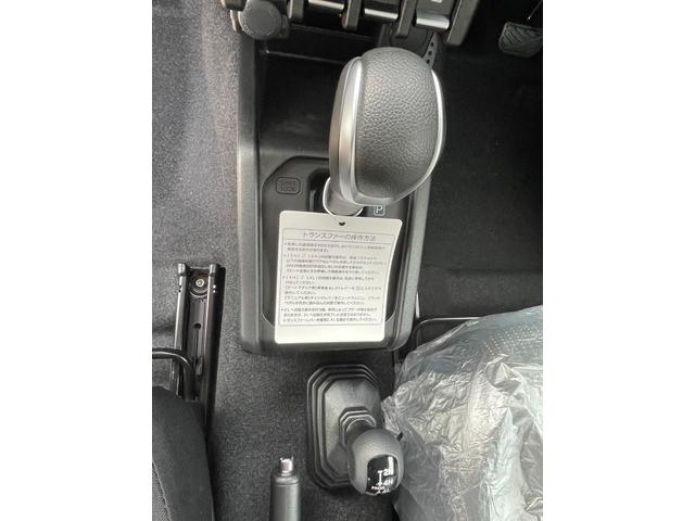 ジムニー ＸＣ　届け出済み未使用車　シートヒーター　スマートキー　プッシュスタート　ＬＥＤヘッドランプ　アイドリングストップ　衝突被害軽減システム　衝突安全ボディ　盗難防止システム（22枚目）