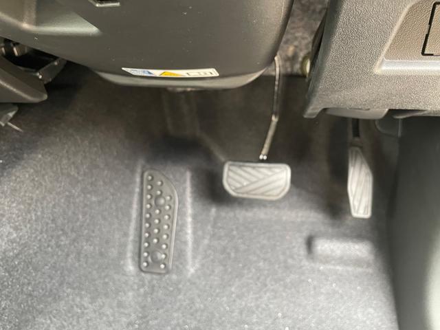 ジムニー ＸＣ　届け出済み未使用車　シートヒーター　スマートキー　プッシュスタート　ＬＥＤヘッドランプ　アイドリングストップ　衝突被害軽減システム　衝突安全ボディ　盗難防止システム（24枚目）