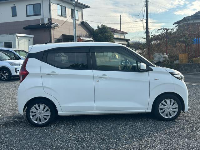 デイズ Ｓ　Ｓ　禁煙車　バックカメラ　コーナーセンサー　ＥＴＣ　リモコンキー　アイドリングストップ（8枚目）