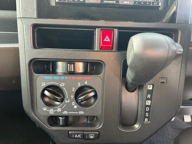 ルーミー Ｘ　Ｘ　禁煙車　バックカメラ　Ｂｌｕｅｔｏｏｔｈ　電動スライドドア　スマートキー　ＥＴＣ　アイドリングストップ（25枚目）