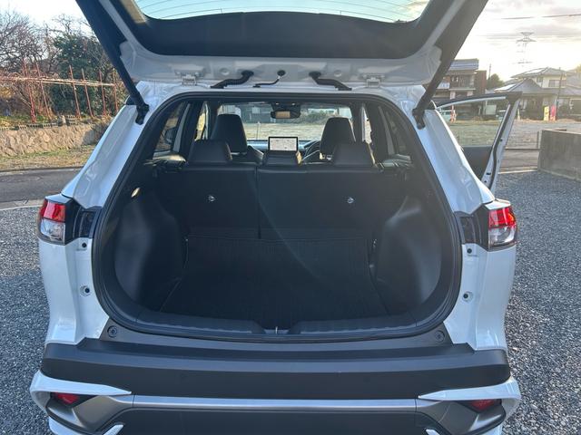 カローラクロス ハイブリッド　Ｚ　寒冷地仕様　１０．５インチナビ　モデリスタエアロ　サンルーフ　テレビキャンセラー　レクサスホーン　ステアリングヒーター　シートヒーター　ＥＴＣ　ドラレコ（36枚目）