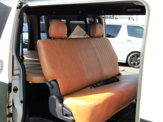 ロングスーパーGL 3000ccディーゼルターボ 丸目フェイス ブラックルーフ オーバーフェンダー DEANクロスカントリー16AW マッドスターMTタイヤ キャメルクラシックシートカバー ベットキット(24枚目)