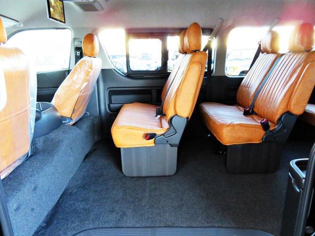 ハイエースワゴン ＧＬ　新車未登録／４ＷＤ／フルセグナビ／後席モニター／キャメルシート／マホガニーコンビハンドル／インパネ／デジタルミラー／全周囲カメラ／ＴＳＳ／シートカバー／ＬＥＤヘッド＆フォグ／１７インチホイール／ＥＴＣ（11枚目）