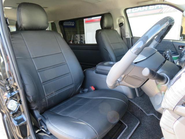 ハイエースワゴン ＧＬ　新車未登録／２７００ｃｃ／ＬＥＤヘッド／ＤＩＭ／ＰＶＭ／バンパーガード／コブラＬＥＤテール／ブラックシートカバー／オリジナルホイール／オープンカントリーＭＴ／ナビ／フリップ／オーバーフェンダー（4枚目）