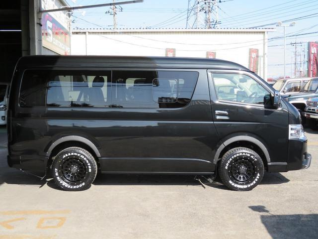 ハイエースワゴン ＧＬ　新車未登録／２７００ｃｃ／ＬＥＤヘッド／ＤＩＭ／ＰＶＭ／バンパーガード／コブラＬＥＤテール／ブラックシートカバー／オリジナルホイール／オープンカントリーＭＴ／ナビ／フリップ／オーバーフェンダー（26枚目）