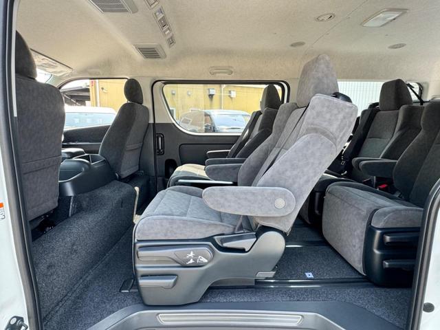 ハイエースワゴン ＧＬ　ファインテックツアラー／即お渡し／未登録新車／パノラミックビューモニター／デジタルインナーミラー／／両側パワースライドドア／プッシュスタート／ハイエースカスタム／パールホワイト（12枚目）