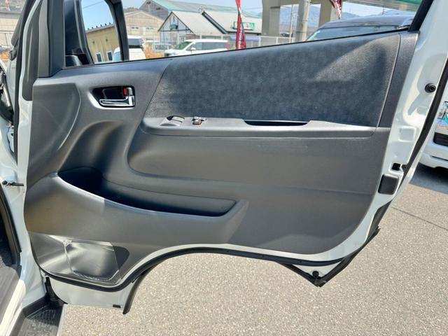 ハイエースワゴン ＧＬ　ファインテックツアラー／即お渡し／未登録新車／パノラミックビューモニター／デジタルインナーミラー／／両側パワースライドドア／プッシュスタート／ハイエースカスタム／パールホワイト（65枚目）