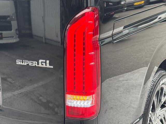 ハイエースバン スーパーＧＬ　ダークプライムＩＩ　未登録新車／コンプリートカー／バッドフェイス／４１５コブラ／フロントスポイラー／ＥＳＳＥＸ／ＥＷ－１７／ヨコハマパラダ／ローダウン／ヴァレンティ／ＬＥＤテールランプ／ハイエースカスタム／パノラミック（37枚目）