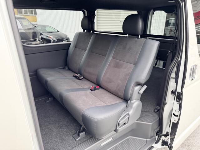 ハイエースバン スーパーＧＬ　ダークプライムＩＩ　未登録新車／コンプリートカー／バッドフェイス／４１５コブラ／フロントスポイラー／ＥＳＳＥＸ／ＥＷ－１７／ヨコハマパラダ／ローダウン／ヴァレンティ／ＬＥＤテールランプ／ハイエースカスタム／パノラミック（6枚目）