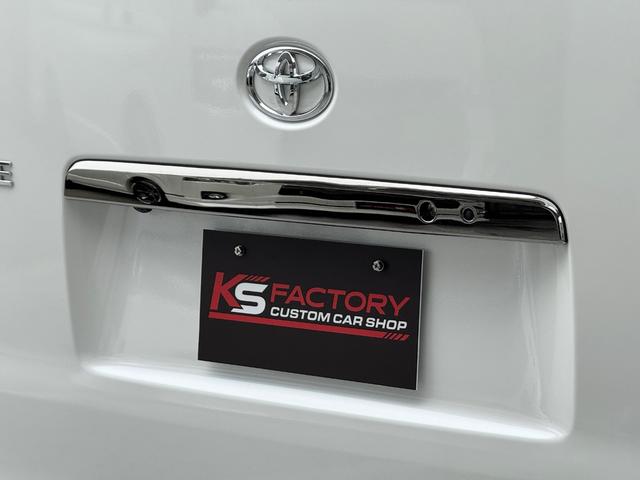 ハイエースバン スーパーＧＬ　ダークプライムＩＩ　未登録新車／コンプリートカー／バッドフェイス／４１５コブラ／フロントスポイラー／ＥＳＳＥＸ／ＥＷ－１７／ヨコハマパラダ／ローダウン／ヴァレンティ／ＬＥＤテールランプ／ハイエースカスタム／パノラミック（28枚目）