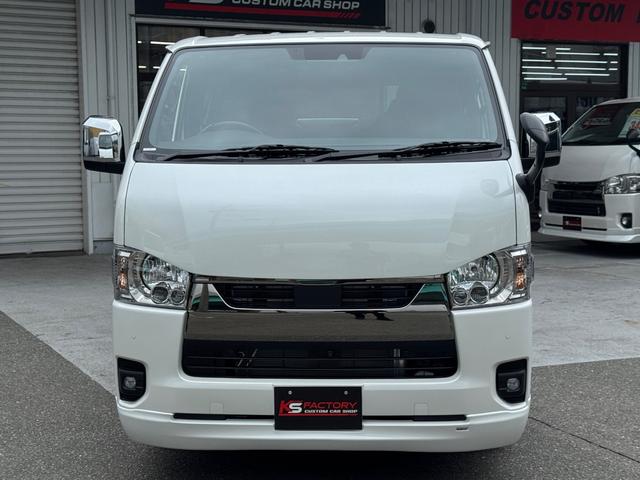 ハイエースバン スーパーＧＬ　ダークプライムＩＩ　未登録新車／コンプリートカー／バッドフェイス／４１５コブラ／フロントスポイラー／ＥＳＳＥＸ／ＥＷ－１７／ヨコハマパラダ／ローダウン／ヴァレンティ／ＬＥＤテールランプ／ハイエースカスタム／パノラミック（21枚目）