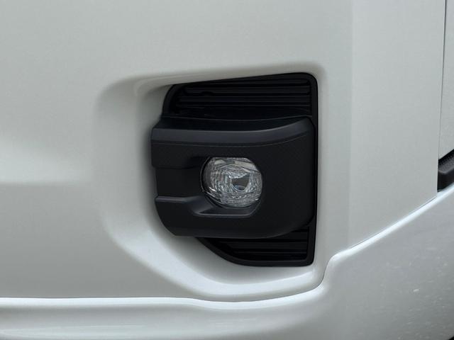ハイエースバン スーパーＧＬ　ダークプライムＩＩ　未登録新車／コンプリートカー／バッドフェイス／４１５コブラ／フロントスポイラー／ＥＳＳＥＸ／ＥＷ－１７／ヨコハマパラダ／ローダウン／ヴァレンティ／ＬＥＤテールランプ／ハイエースカスタム／パノラミック（45枚目）