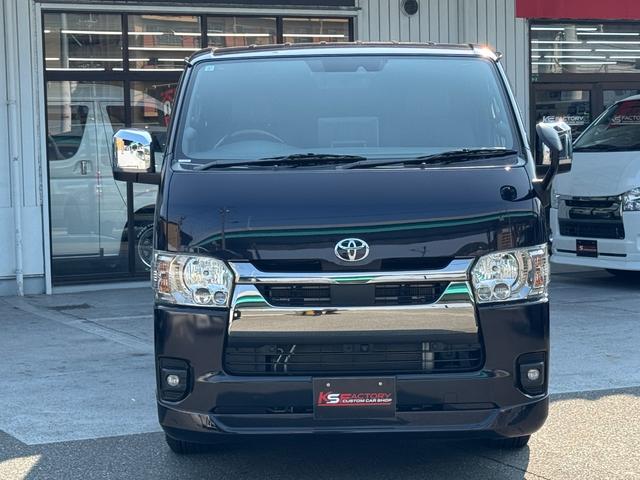 ハイエースバン スーパーＧＬ　ダークプライムＩＩ　８人乗り／３列シート／構造変更／ステルス／ＡＬＰＩＮＥＢＩＧＸ／ＥＴＣ／ＰＶＭ／１６ＡＷ／ＭＴＳ／ＬＥＤフォグ／Ａピラースピーカー／フロントスポイラー／寒冷地仕様／１００Ｖ電源／ハイエースカスタム（26枚目）