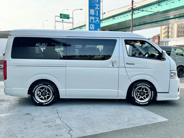 ハイエースワゴン ＧＬ　新車／ローダウン／４１５コブラフロントスポイラー／ＬＥＤテールランプ／ＥＳＳＥＸ／１７ＡＷ／ＵＩビークル／シートカバー／フリップダウンモニター／７インチナビ／ＥＴＣ／ハイエースカスタム（25枚目）