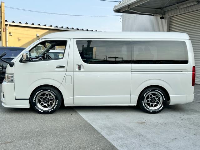 ハイエースワゴン ＧＬ　新車／ローダウン／４１５コブラフロントスポイラー／ＬＥＤテールランプ／ＥＳＳＥＸ／１７ＡＷ／ＵＩビークル／シートカバー／フリップダウンモニター／７インチナビ／ＥＴＣ／ハイエースカスタム（27枚目）