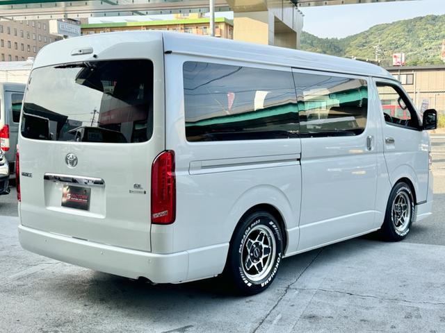 ハイエースワゴン ＧＬ　新車／ローダウン／４１５コブラフロントスポイラー／ＬＥＤテールランプ／ＥＳＳＥＸ／１７ＡＷ／ＵＩビークル／シートカバー／フリップダウンモニター／７インチナビ／ＥＴＣ／ハイエースカスタム（33枚目）