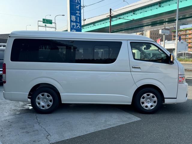 ハイエースワゴン ＧＬ　未登録新車／２ＷＤ／即納車／パワースライドドア／ＬＥＤヘッドライト／プッシュスタート／デジタルインナーミラー／パノラミックビューモニター／レーンデパーチャーアラートメント／オトマチックハイビーム（15枚目）