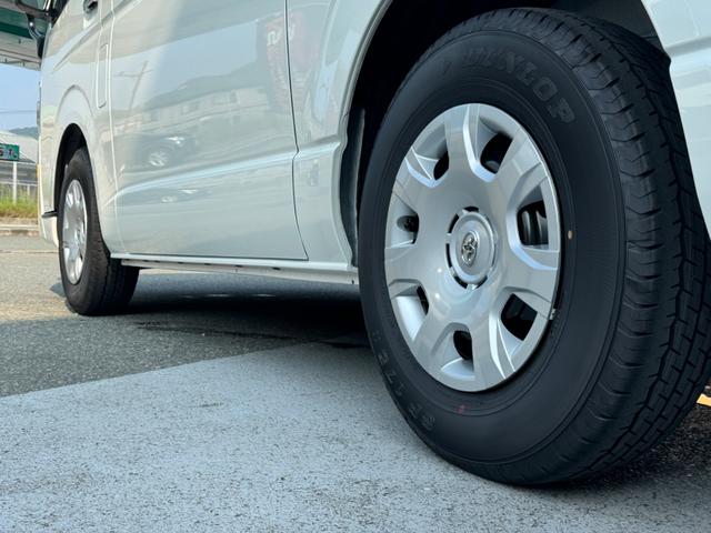 ハイエースワゴン ＧＬ　未登録新車／２ＷＤ／即納車／パワースライドドア／ＬＥＤヘッドライト／プッシュスタート／デジタルインナーミラー／パノラミックビューモニター／レーンデパーチャーアラートメント／オトマチックハイビーム（18枚目）