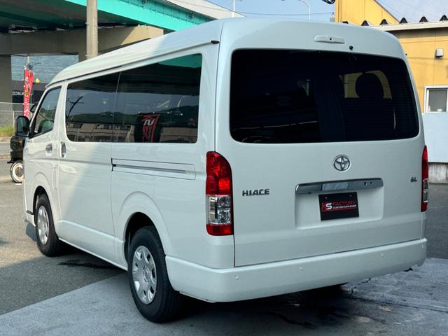 ハイエースワゴン ＧＬ　未登録新車／２ＷＤ／即納車／パワースライドドア／ＬＥＤヘッドライト／プッシュスタート／デジタルインナーミラー／パノラミックビューモニター／レーンデパーチャーアラートメント／オトマチックハイビーム（22枚目）