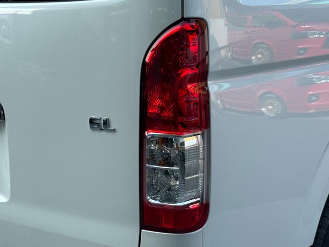 ハイエースワゴン ＧＬ　未登録新車／２ＷＤ／即納車／パワースライドドア／ＬＥＤヘッドライト／プッシュスタート／デジタルインナーミラー／パノラミックビューモニター／レーンデパーチャーアラートメント／オトマチックハイビーム（40枚目）
