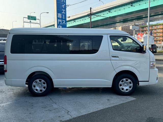 ハイエースワゴン ＧＬ　未登録新車／４ＷＤ／即納車／寒冷地仕様／パワースライドドア／ＬＥＤヘッドライト／プッシュスタート／デジタルインナーミラー／パノラミックビューモニター／レーンデパーチャーアラートメント（16枚目）