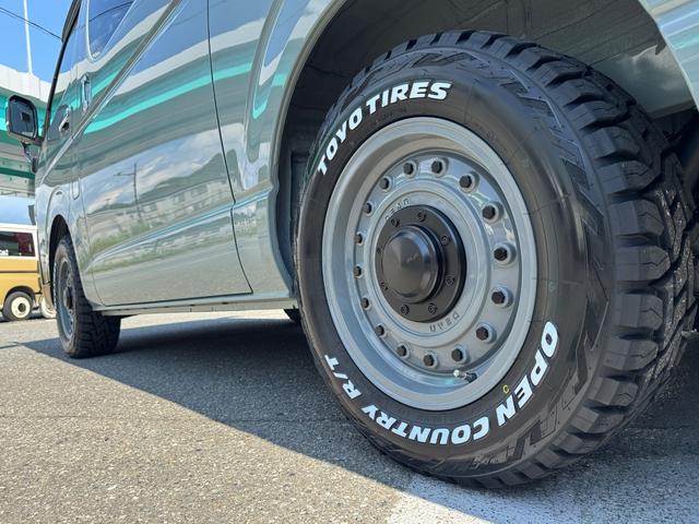 ハイエースバン スーパーＧＬ　未登録新車／アースカラーパッケージ／アーバンカーキ／ＤＥＥＮコロラド／ＴＯＹＯタイヤ／全方位カメラ／パワースライドドア／デジタルインナーミラー／クリアランスソナー／バックカメラ（15枚目）