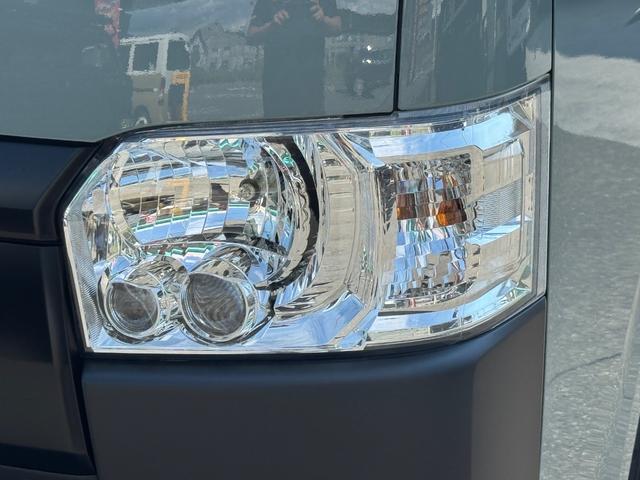 ハイエースバン スーパーＧＬ　未登録新車／アースカラーパッケージ／アーバンカーキ／ＤＥＥＮコロラド／ＴＯＹＯタイヤ／全方位カメラ／パワースライドドア／デジタルインナーミラー／クリアランスソナー／バックカメラ（16枚目）