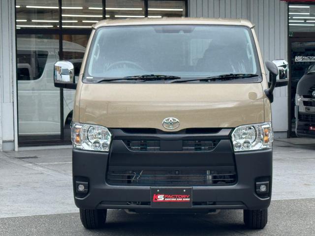 ハイエースバン スーパーＧＬ　未登録新車／アースカラーパッケージ／ベージュ／全方位カメラ／両側パワースライドドア／デジタルインナーミラー／クリアランスソナー／バックカメラ／衝突軽減ブレーキ／１００Ｖコンセント（9枚目）