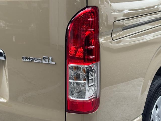 ハイエースバン スーパーＧＬ　未登録新車／アースカラーパッケージ／ベージュ／全方位カメラ／両側パワースライドドア／デジタルインナーミラー／クリアランスソナー／バックカメラ／衝突軽減ブレーキ／１００Ｖコンセント（32枚目）