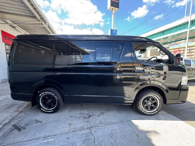 ハイエースワゴン ＧＬ　未登録新車／ワゴンＧＬ／４ＷＤ／ＫＳＦワゴンベッドキト／ＥＳＳＥＸ／ＣＲＳ／ＥＬ－１６／ＴＯＹＯタイヤ／ＧＲマッドフラップ／ＬＥＤ付スポイラー／全方位カメラ／カロッツェリアナビ／フリップダウンモニター（50枚目）