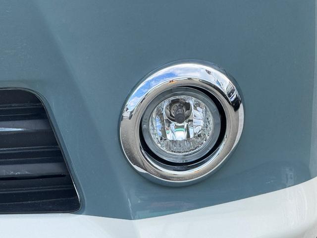 タウンエースバン ＧＬ　新車／Ｌｕａｎａ／レイクブルー／ツートンペイント／ベッドキット／床パネル／キャメル内装カバー／シートカバー／ウッドパネル／ナビ／ＥＴＣ／テーブル／キャンプ仕様／タウンエースカスタム／車中泊仕様（61枚目）