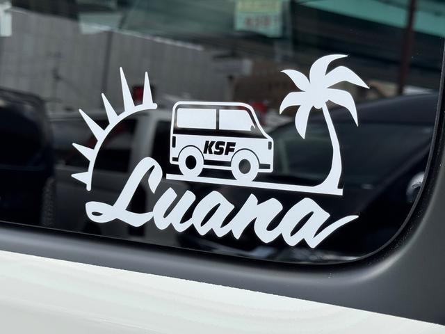 タウンエースバン ＧＬ　新車／Ｌｕａｎａ／レイクブルー／ツートンペイント／ベッドキット／床パネル／キャメル内装カバー／シートカバー／ウッドパネル／ナビ／ＥＴＣ／テーブル／キャンプ仕様／タウンエースカスタム／車中泊仕様（69枚目）