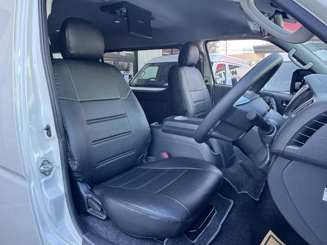 ハイエースワゴン ＧＬ　新車／４ＷＤ／ＫＳＦシートアレンジ／ラウンジパッケージ／カロッツェリアナヒ／ＥＴＣ／フリップダウンモニター／パノラミックビューモニター／キャンピングカー仕様／車中泊仕様／フルフラット／フローリング（3枚目）
