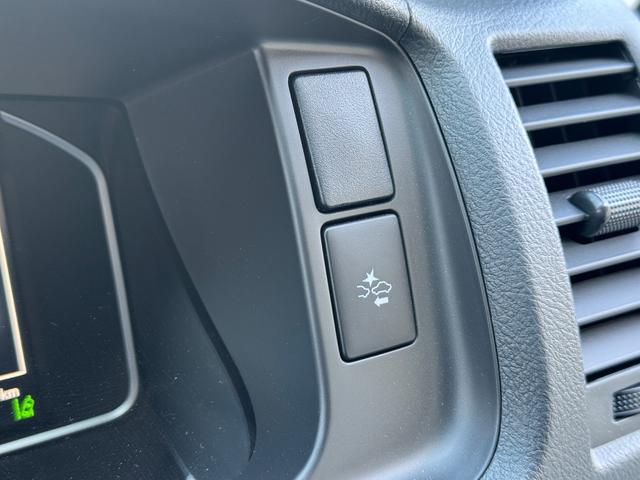 ハイエースワゴン ＧＬ　新車／４ＷＤ／ＫＳＦシートアレンジ／ラウンジパッケージ／カロッツェリアナヒ／ＥＴＣ／フリップダウンモニター／パノラミックビューモニター／キャンピングカー仕様／車中泊仕様／フルフラット／フローリング（25枚目）