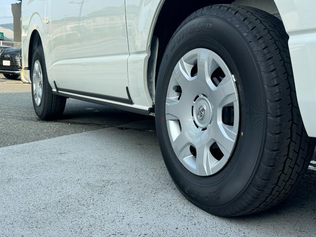 ハイエースワゴン ＧＬ　新車／４ＷＤ／ＫＳＦシートアレンジ／ラウンジパッケージ／カロッツェリアナヒ／ＥＴＣ／フリップダウンモニター／パノラミックビューモニター／キャンピングカー仕様／車中泊仕様／フルフラット／フローリング（44枚目）
