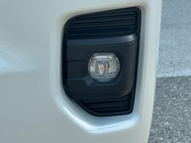 ハイエースワゴン ＧＬ　新車／４ＷＤ／ＫＳＦシートアレンジ／ラウンジパッケージ／カロッツェリアナヒ／ＥＴＣ／フリップダウンモニター／パノラミックビューモニター／キャンピングカー仕様／車中泊仕様／フルフラット／フローリング（54枚目）