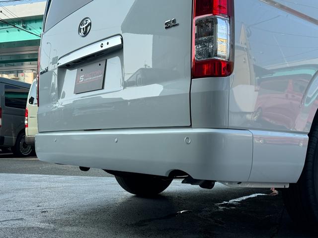 ハイエースワゴン ＧＬ　新車／４ＷＤ／ＫＳＦシートアレンジ／ラウンジパッケージ／カロッツェリアナヒ／ＥＴＣ／フリップダウンモニター／パノラミックビューモニター／キャンピングカー仕様／車中泊仕様／フルフラット／フローリング（69枚目）