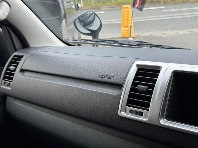 ハイエースワゴン ＧＬ　未登録新車／ＫＳ－ＳＡＬＯＯＮ２／３人掛ベンチシート／フルフラット／対座シート／ＡＬＰＩＮＥ１１インチＢＩＧＸナビ／１２．８インチフリップダウンモニター／ＥＴＣ／ナイトロパワー１７ＡＷ／ローダウン（42枚目）