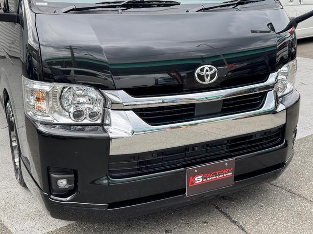 ハイエースワゴン ＧＬ　未登録新車／ＫＳ－ＳＡＬＯＯＮ２／３人掛ベンチシート／フルフラット／対座シート／ＡＬＰＩＮＥ１１インチＢＩＧＸナビ／１２．８インチフリップダウンモニター／ＥＴＣ／ナイトロパワー１７ＡＷ／ローダウン（55枚目）