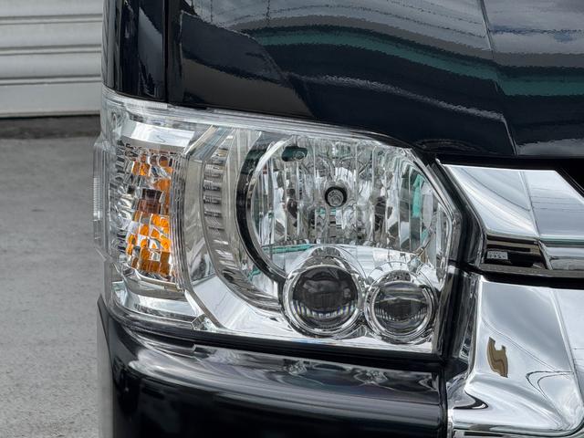 ハイエースワゴン ＧＬ　未登録新車／ＫＳ－ＳＡＬＯＯＮ２／３人掛ベンチシート／フルフラット／対座シート／ＡＬＰＩＮＥ１１インチＢＩＧＸナビ／１２．８インチフリップダウンモニター／ＥＴＣ／ナイトロパワー１７ＡＷ／ローダウン（61枚目）