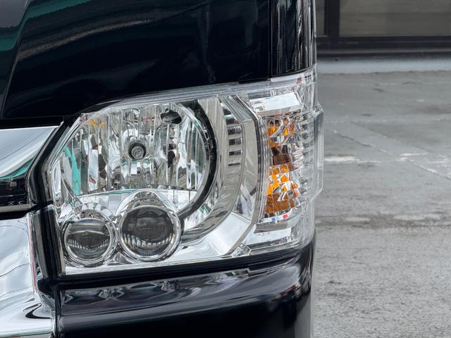 ハイエースワゴン ＧＬ　未登録新車／ＫＳ－ＳＡＬＯＯＮ２／３人掛ベンチシート／フルフラット／対座シート／ＡＬＰＩＮＥ１１インチＢＩＧＸナビ／１２．８インチフリップダウンモニター／ＥＴＣ／ナイトロパワー１７ＡＷ／ローダウン（62枚目）