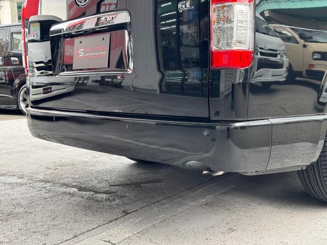 ハイエースワゴン ＧＬ　未登録新車／ＫＳ－ＳＡＬＯＯＮ２／３人掛ベンチシート／フルフラット／対座シート／ＡＬＰＩＮＥ１１インチＢＩＧＸナビ／１２．８インチフリップダウンモニター／ＥＴＣ／ナイトロパワー１７ＡＷ／ローダウン（74枚目）