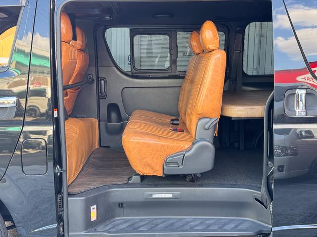 ハイエースバン スーパーGL ディーゼル/ワンオーナー/寒冷地仕様/ALPINE11インチBIXナビ/12.8インチ/ベッドキット/TRD/フロントスポイラー/16インチAW/キャメルカラー/シートカバー/キャンピングカー仕様(10枚目)