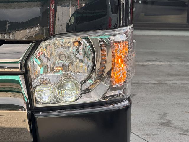 ハイエースバン スーパーGL ディーゼル/ワンオーナー/寒冷地仕様/ALPINE11インチBIXナビ/12.8インチ/ベッドキット/TRD/フロントスポイラー/16インチAW/キャメルカラー/シートカバー/キャンピングカー仕様(57枚目)