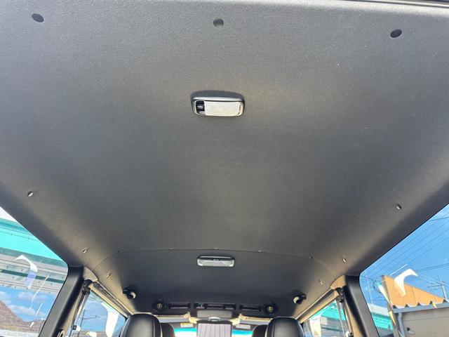 ハイエースバン スーパーＧＬ　ダークプライムＩＩ　ＡＬＰＩＮＥ　ＢＩＧＸ／ワンオーナー／ベッドキット／ＢＲＩＤＥシート／デジタルインナーミラー／ドラレコ／天井スピーカー／後席モニター／社外リアバンパー／デイトナ／車中泊仕様／中古ハイエースカスタム（12枚目）